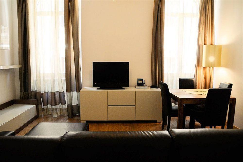 Residenza Al Saraceno Aparthotel Rome Bagian luar foto